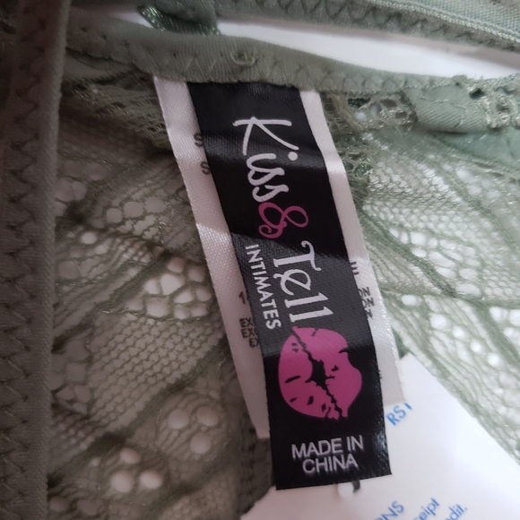 NWT 4 Piece Kiss & Tell Lace String Thong‎ Panties - Picture 4 of 8